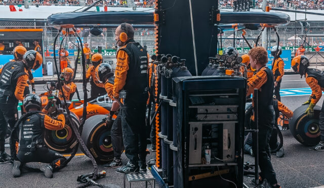 McLaren, Meksika’da sezonun en hızlı pit stopunu tekrarladı