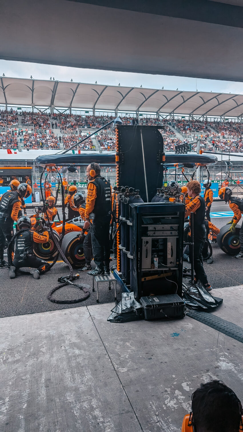 McLaren, Meksika’da sezonun en hızlı pit stopunu tekrarladı