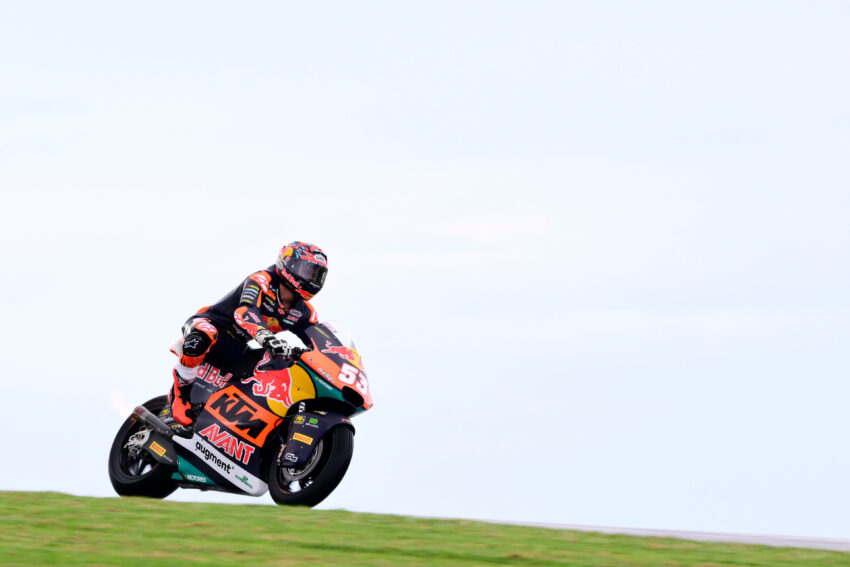 Moto2 Tayland Cuma antrenmanları: Deniz Öncü kaza yapmasına rağmen oldukça hızlı!