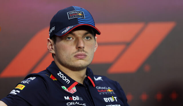 Resmi: Verstappen ceza aldı, 4. sıraya geriledi!