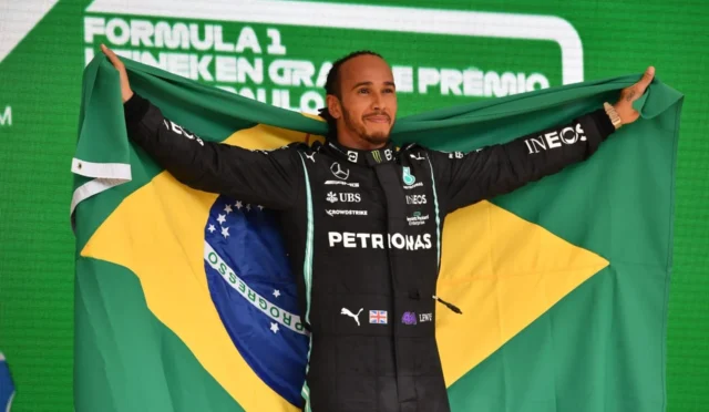 Hamilton, Ayrton Senna’nın McLaren’ini kullanacak