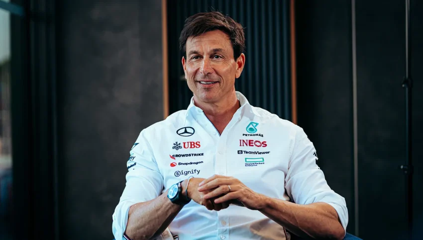 Wolff: “V10 motorlarına dönüş tartışmaları, F1’i problemli gösteriyor”