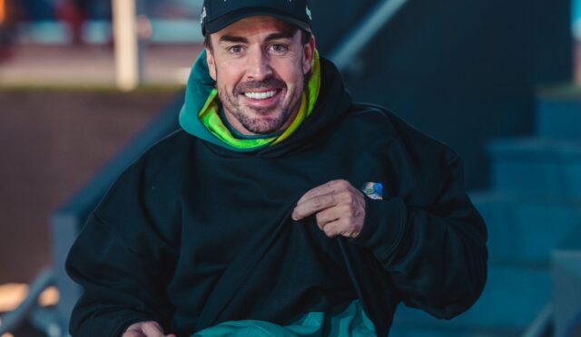 Alonso: “Las Vegas’taki soğuk hava, Aston Martin’e yarayabilir”