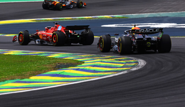 Verstappen: “Leclerc’i geçmem uzun sürdü”