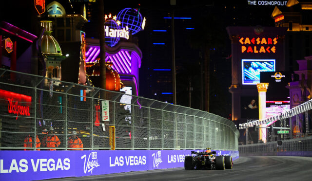 Red Bull, Las Vegas’a yanlış arka kanat ile geldi!