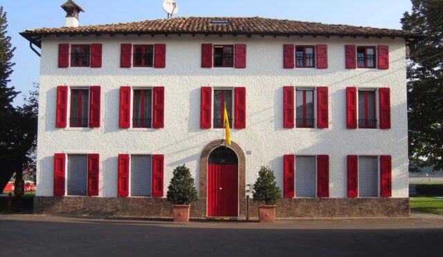 enzo ferrari house