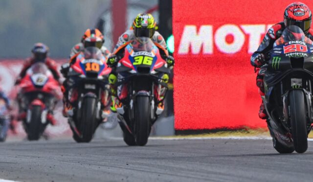 MotoGP’de F1 tarzı “çift yönlü” takım telsizi denendi