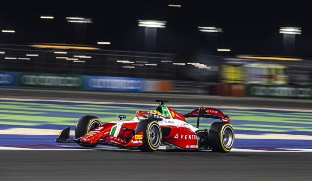 Katar F2: Bearman kazandı, son turlarda ortalık karıştı!