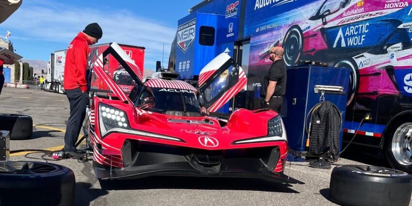 Verstappen IMSA, Tsunoda IndyCar aracıyla sürüş yaptı