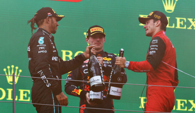 Montoya: “Hamilton, Ferrari’de Leclerc’in ‘üstünlüğünü’ yok edecek”