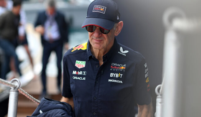 Aston Martin’e Adrian Newey uyarısı: “Tek bir birey başarı garantisi değildir”
