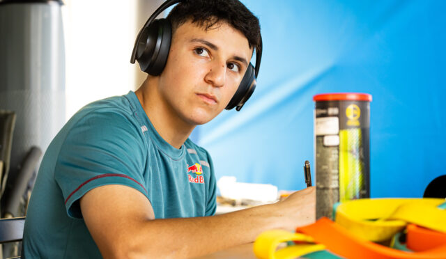 Hadjar: “Tsunoda ile çalışmak ve ondan öğrenmek için sabırsızlanıyorum”