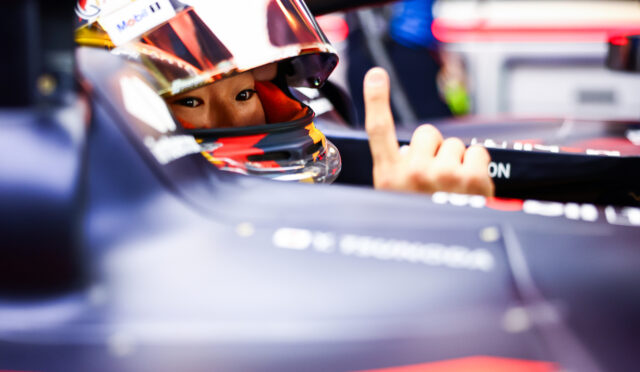 Tsunoda, Red Bull ile ilk test sonrası mutlu: “RB20 sürüş stilime uygun, adaptasyon sorunu yaşamadım”