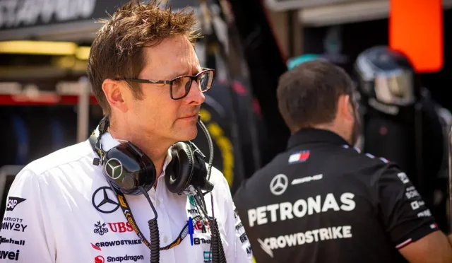 Mercedes, uzun vadeli düşünmemeleri sonucu Hamilton’ın ayrıldığını doğruladı