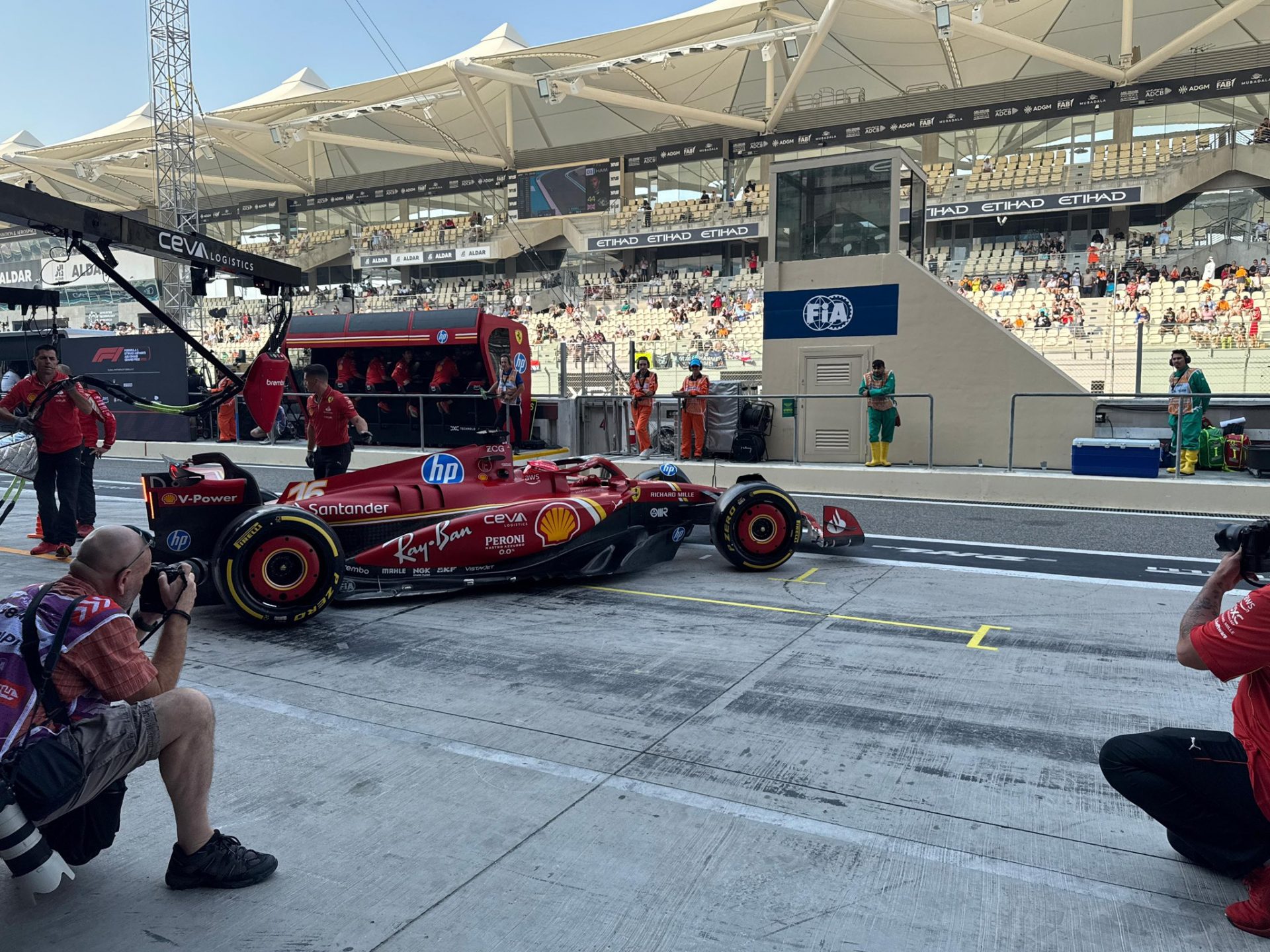 Formula 1 F1 2024 Abu Dabi GP 1. antrenman Leclerc lider, Norris 2