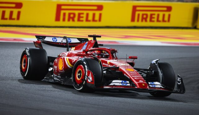 Sainz: “Ferrari şampiyonluk savaşıyla gurur duymalı”