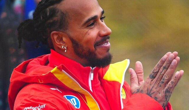 Hamilton’ın Ferrari ile testi, binden fazla taraftarın desteğiyle tamamlandı