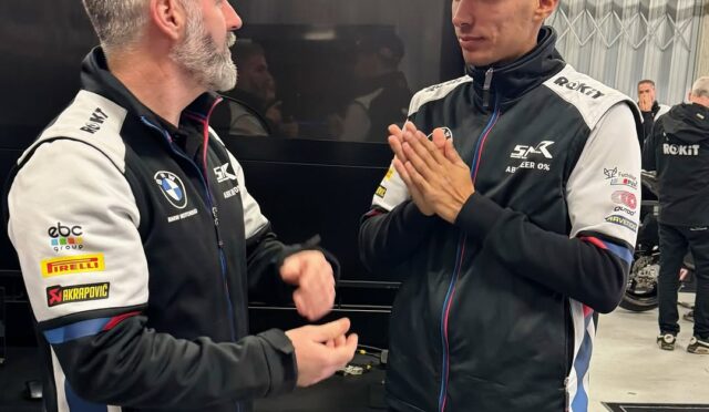 Toprak Razgatlıoğlu, Portekiz testlerine özel eldivenle katıldı