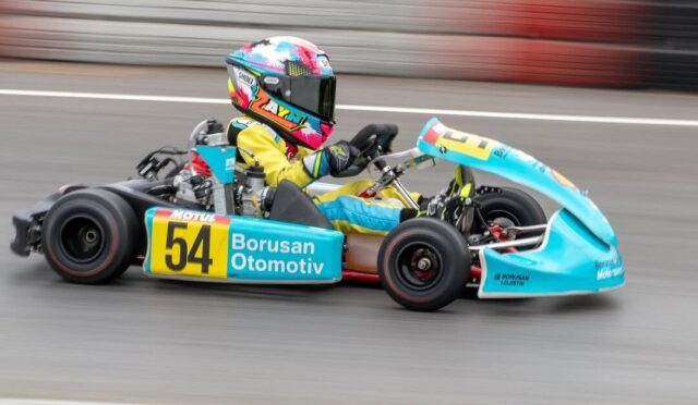 Zayn Sofuoğlu, 2025’te İngiltere’de karting şampiyonasında yarışacak!