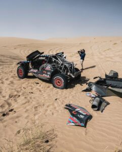 carlos sainz 2025 dakar kaza (1)