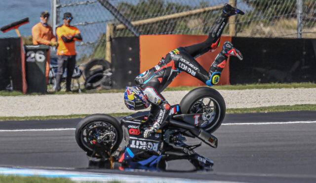 Toprak Razgatlıoğlu: “Her yerim ağrıyor, kırık olmadığı için şanslıyım!”