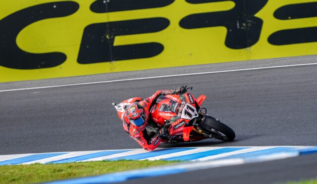 2025 Superbike Avustralya: Superpole yarışını Bulega kazandı, Toprak ilk turda sorun yaşadı