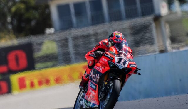 Superbike Avustralya testleri 1. gün sabah: Bulega lider, Toprak kaza yaptı