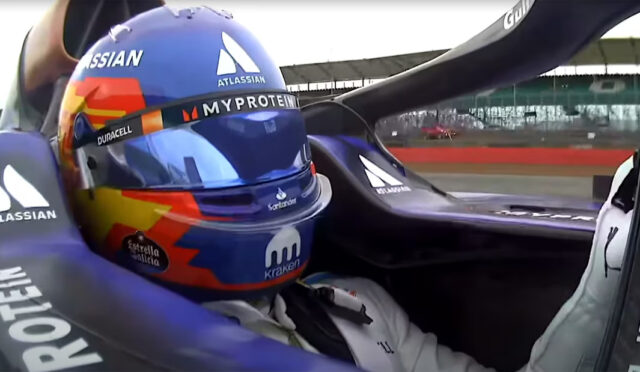 Sainz: “FIA, kokpit içindeki kısıtlamalarda aşırıya kaçıyor”