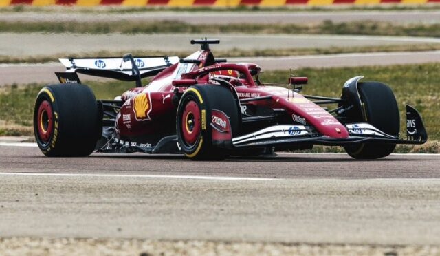 Ferrari, “0.4 sn daha hızlı” 2025 F1 aracını tanıttı