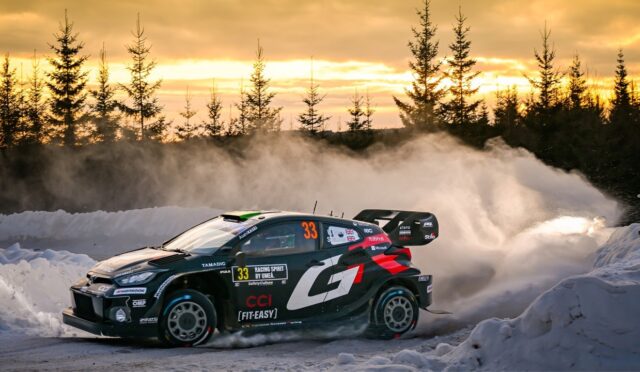 2025 WRC İsveç Rallisi: Evans, yakın mücadeleye rağmen liderliğini koruyor
