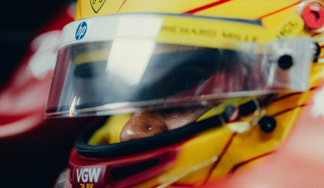 Hamilton, önemli çalışmalar için Ferrari merkezine çağrılmış