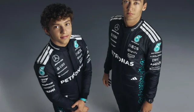Mercedes, Adidas çizgili F1 kıyafetlerini tanıttı