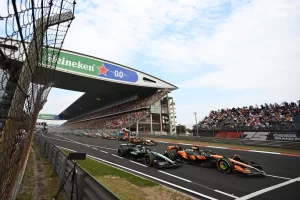 2025 Çin GP start, Oscar Piastri, George Russell, Lando Norris