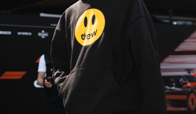 Norris: “McLaren hâlâ zor sürülüyor ama uyum sağladım”