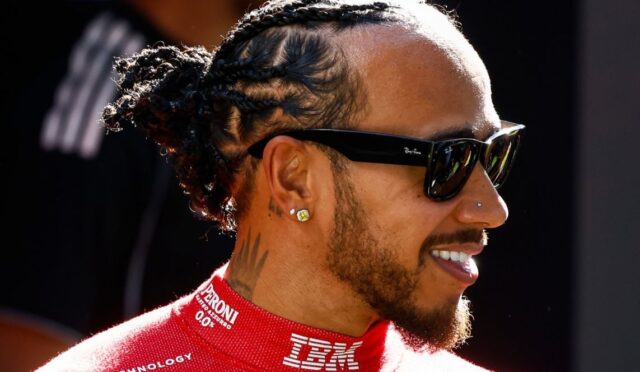 Hamilton, Ferrari ile yarışıyor olmaktan “onur duyuyor”