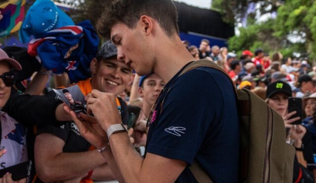 Bearman’ın gözü Verstappen’le yarışta: “Ona yakınsam, işler yolunda gidiyor demektir”