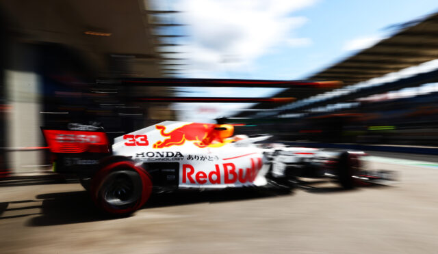 Horner: “Aston Martin, Honda motoruyla ciddi bir rakip olabilir”