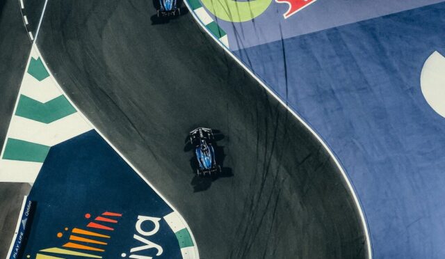 Sainz ve Albon, Cidde F1 yarışındaki takım çalışmasına vurgu yaptılar