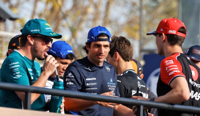 Sainz: “Williams F1 aracındaki ‘küçük bir sorunu’, güncellemelerle çözme şansımız yok”