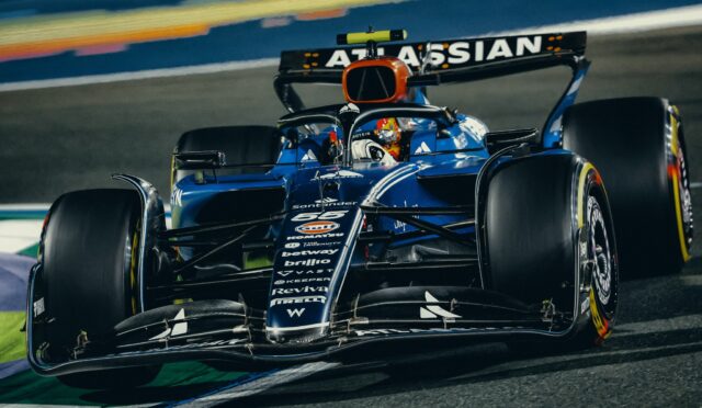 Sainz: “Küçük adımlarla ilerlemeye devam ediyoruz”