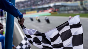 Damalı bayrak, Motorsporları gündemi
