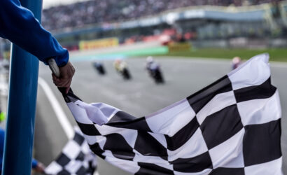 Damalı bayrak, Motorsporları gündemi