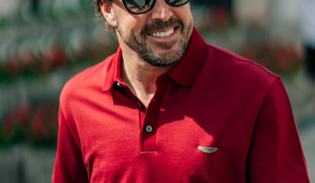 Alonso’dan F1 geleceğiyle ilgili açıklama: “Motivasyonuma göre devam edeceğim, Aston Martin’i zor durumda bırakmak istemem”