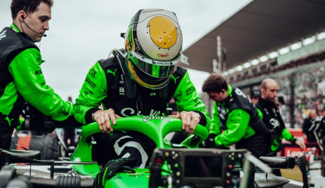 F1 aracında büyük sorun yaşayan Bortoleto, Sauber fabrikasını ziyaret etti