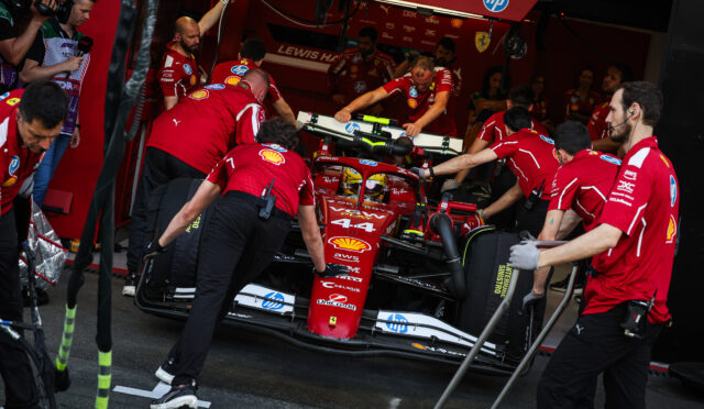 Ferrari pilotları, yeni güç ünitesine geçtiler