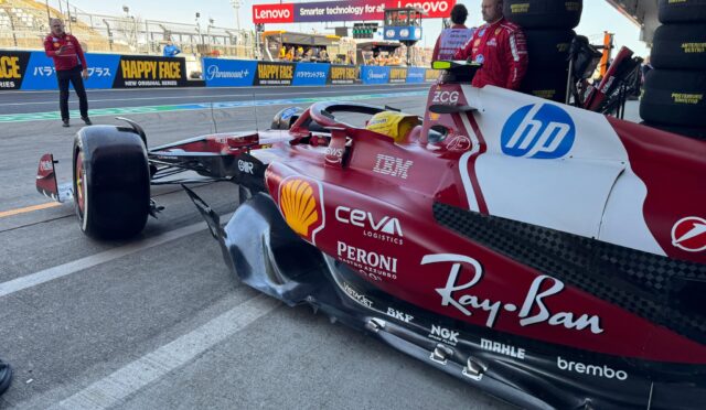 Ferrari ve Aston Martin, hakemler tarafından çağrıldı