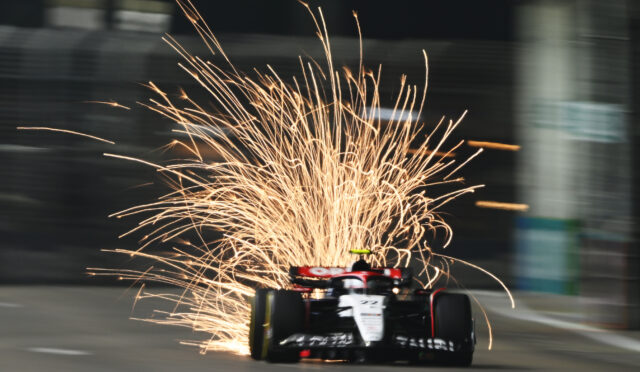 Formula 1 araçları neden kıvılcım çıkarır?