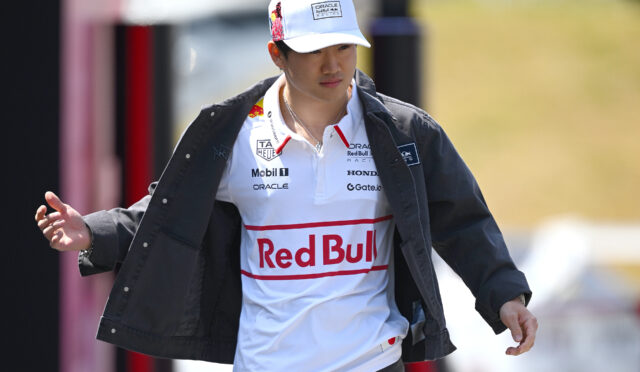 Tsunoda: “Red Bull F1 takımına geçişimle alakalı Marko’yla hiç konuşmamak ilginç”