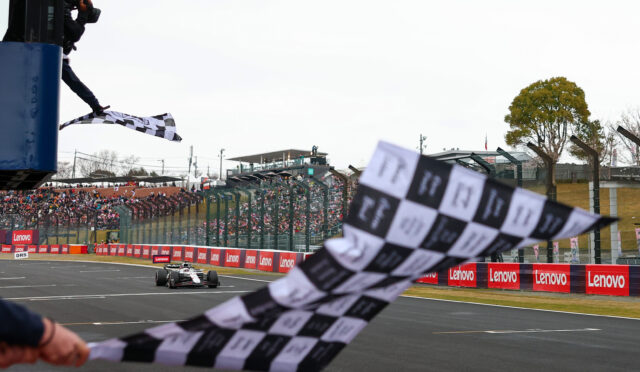 Max Verstappen, üst üste 10. sene F1 zaferi kazandı