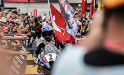 56597_R8_JDR_WSBK_AMBIENCE